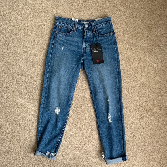 *SOLD* Levi’s Premium Wedgie Icon Jeans - Picture 3 of 8